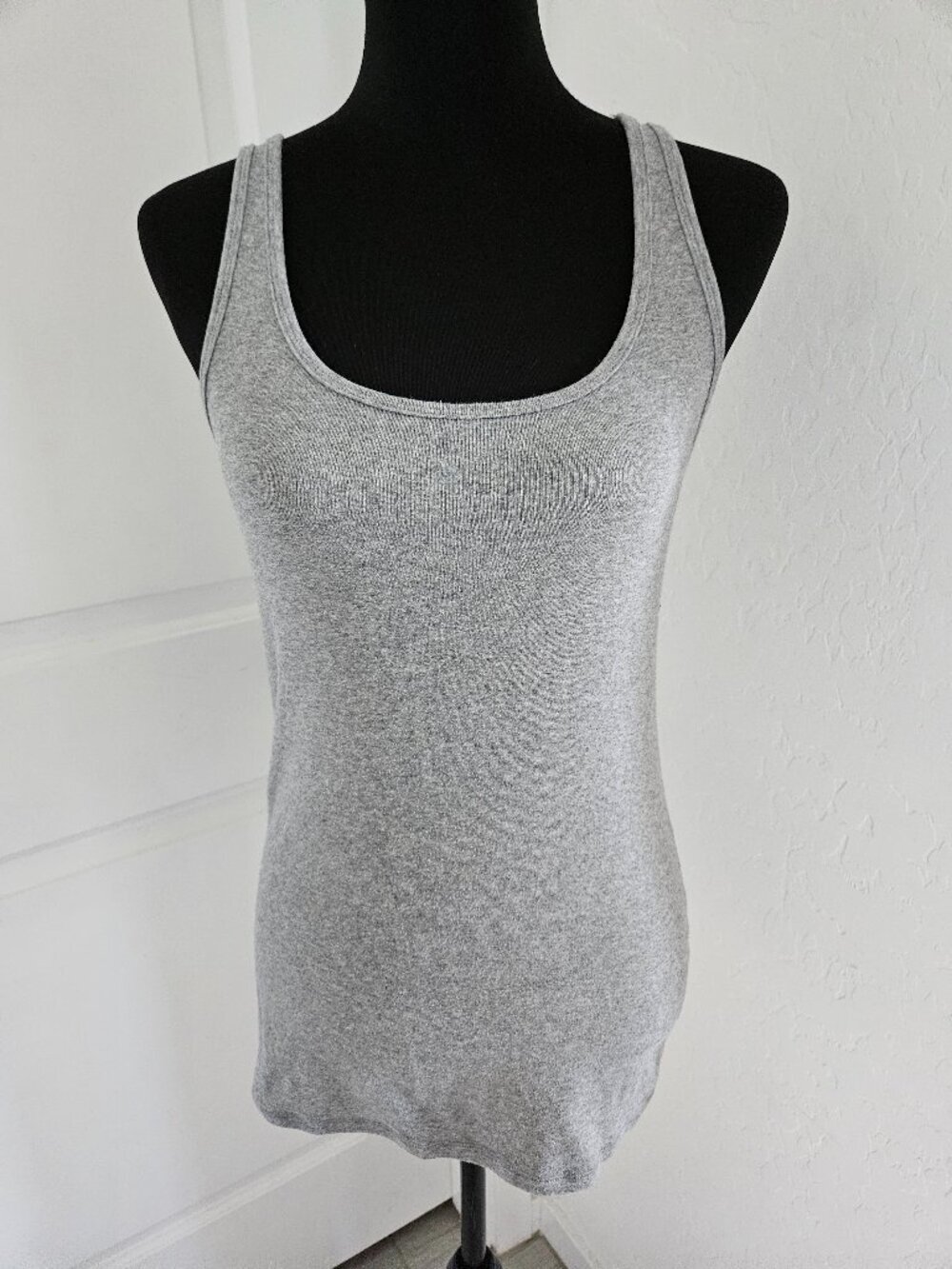 A New Day Heather Gray Cozy Knit Scoop Neck Tank Top Women s Size Large